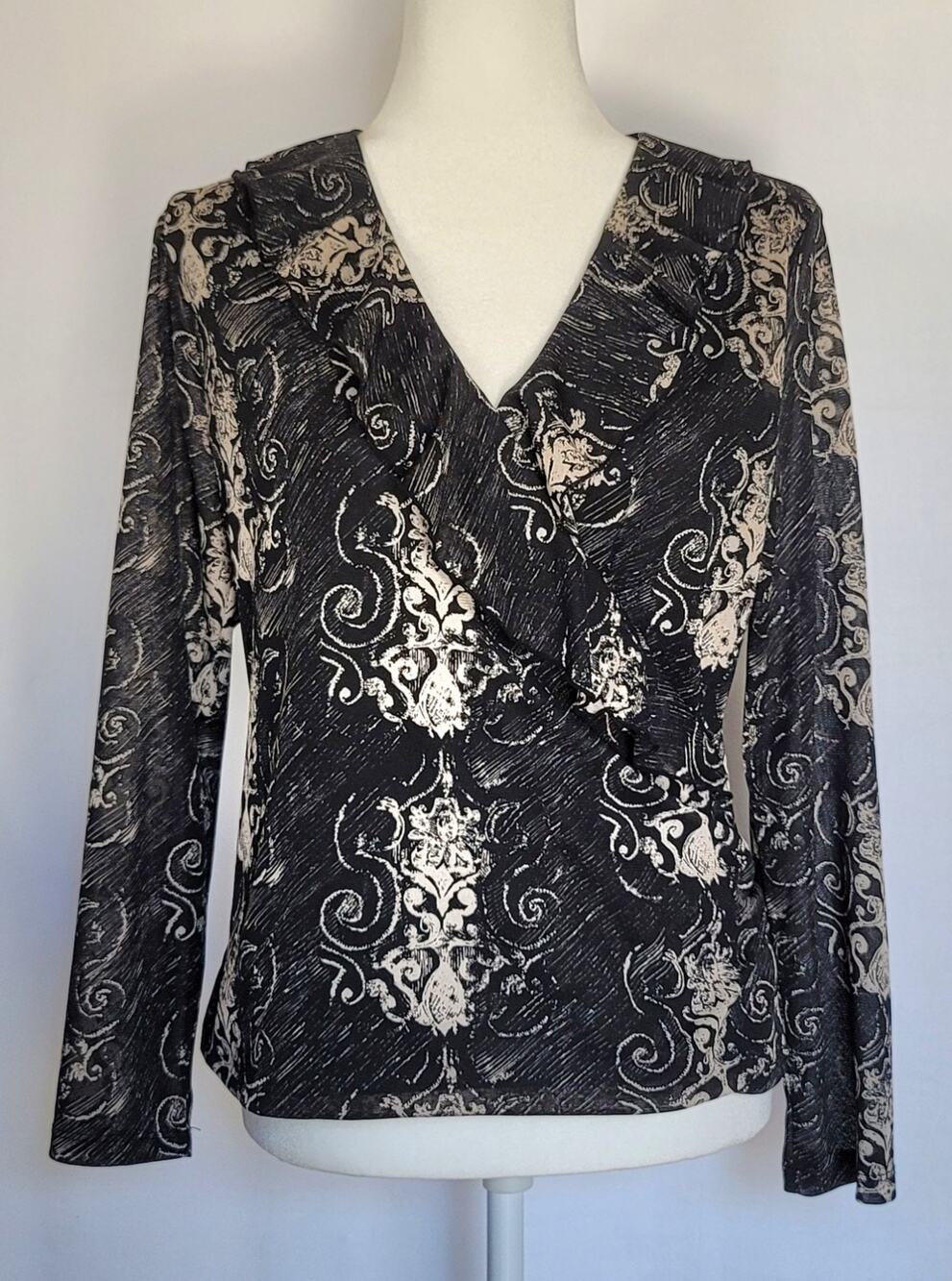 AK Anne Klein Black & Tan Fair Isle Long Sleeve Ruffle V-Neck Blouse Size M